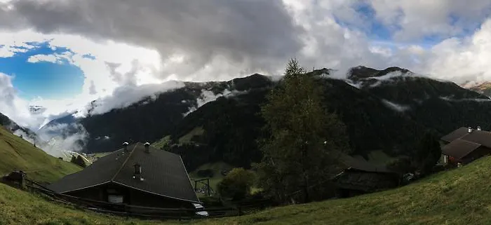 مزرعة للإقامة Bergbauernhof Ausserberglet *